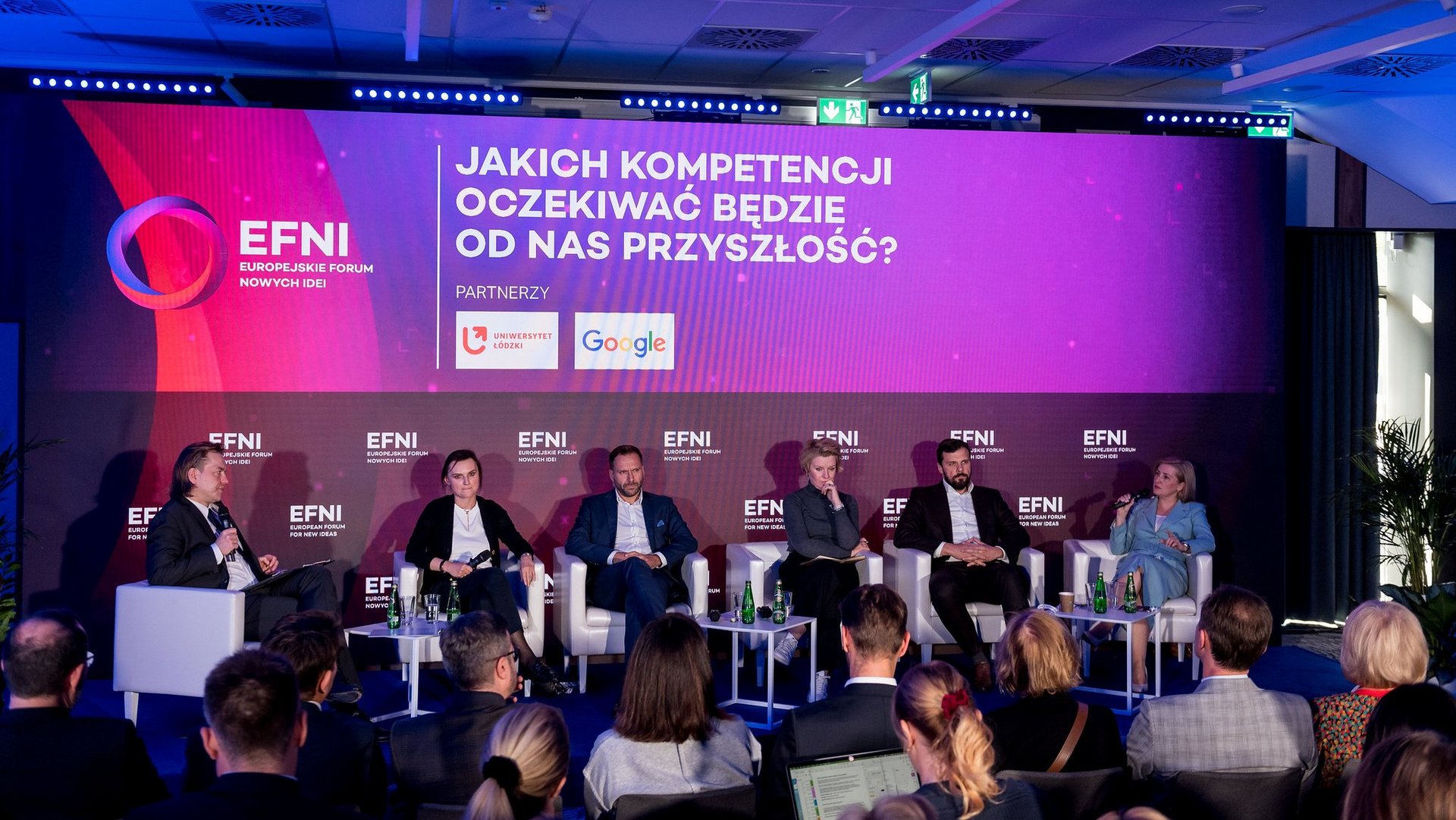 naukowcu uł podczas panelu dyskusyjnego 