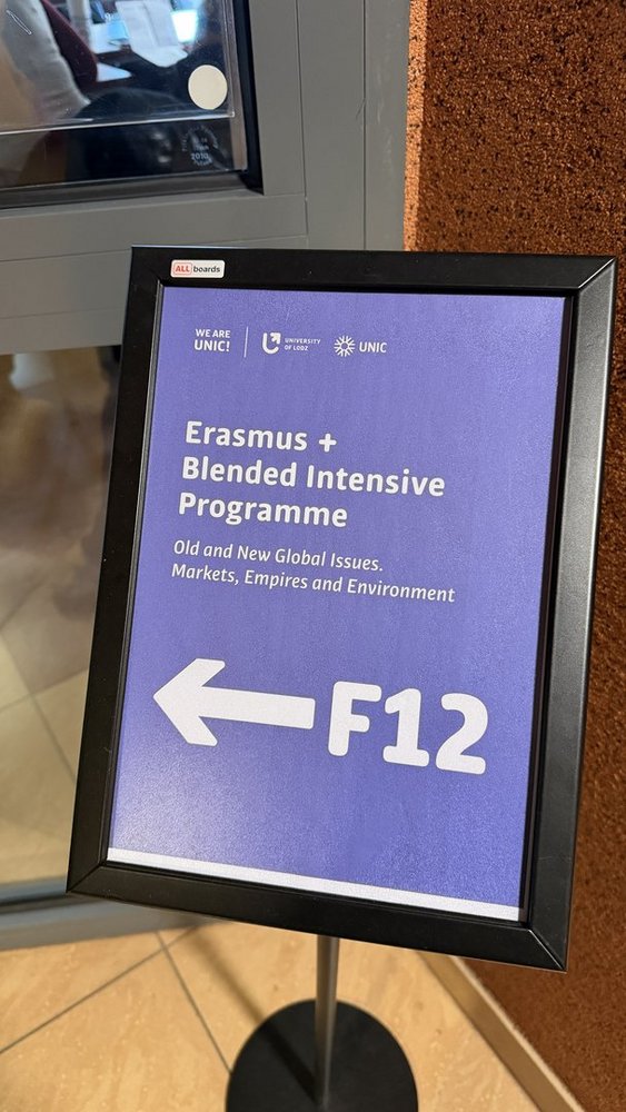 workshops during BIP, a room full of working young people