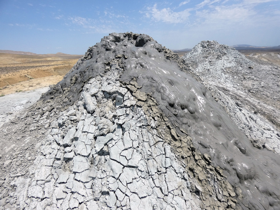 Prelekcja prof. Agnieszki Rochmińskiej – Azerbejdżan - kraj wiecznego ognia i szklanych domów