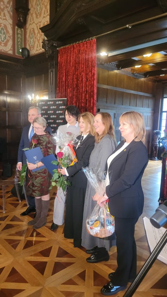 Zdjęcie z wręczenia nagrody