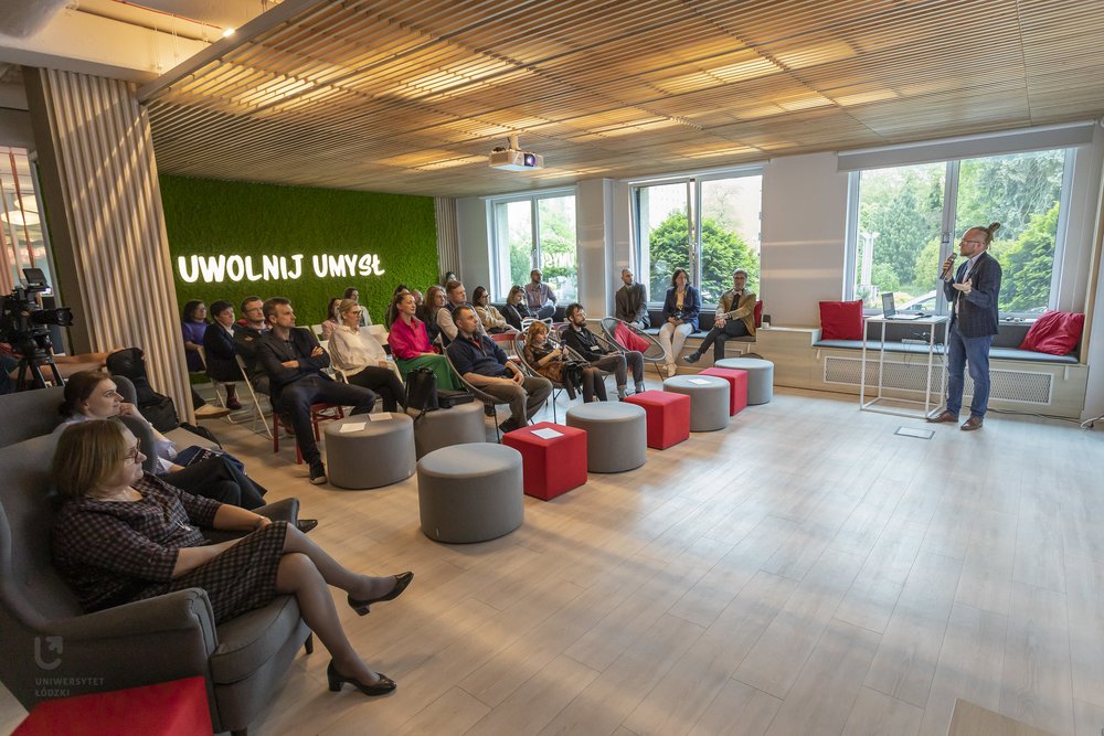 seminarium - widok na salę