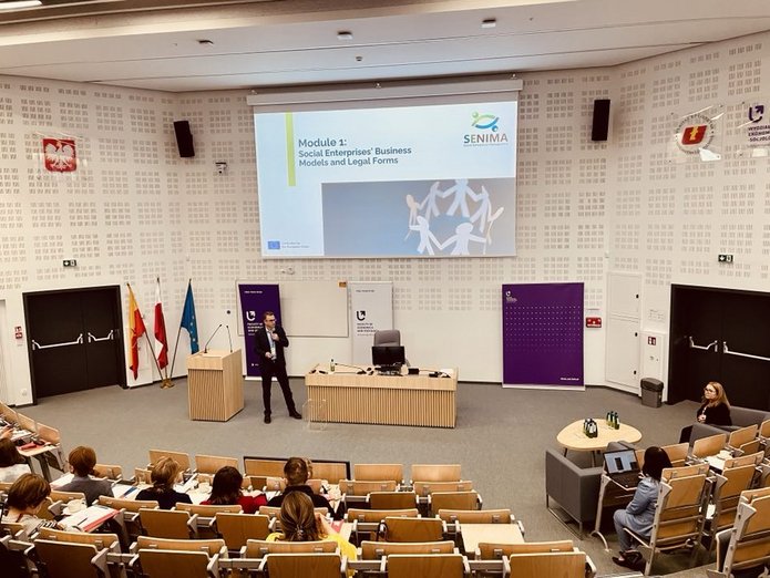 aula podczas konferencji Senima