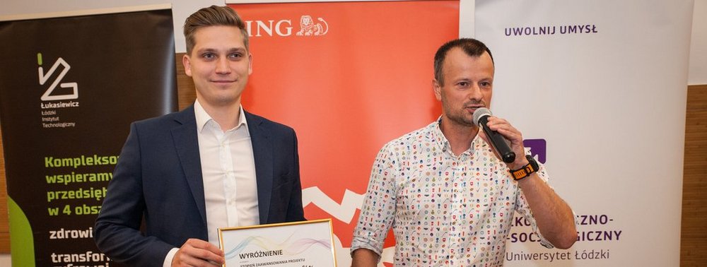 Winners and members of the Jury of the Eksoc StartUP! competition