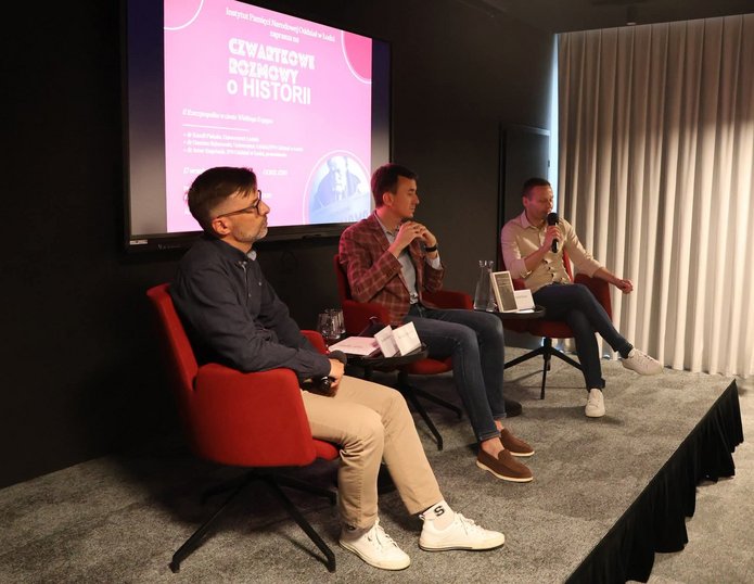 a photo of the speakers