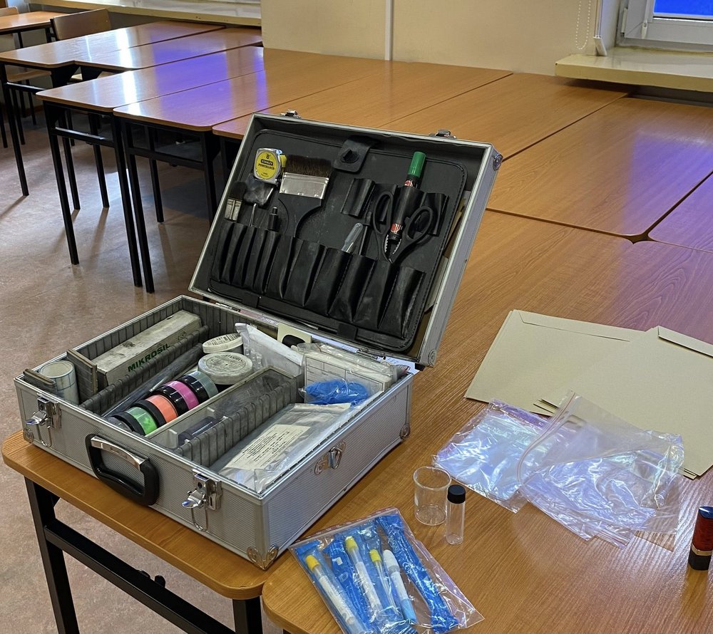 krew, dowody i nauka