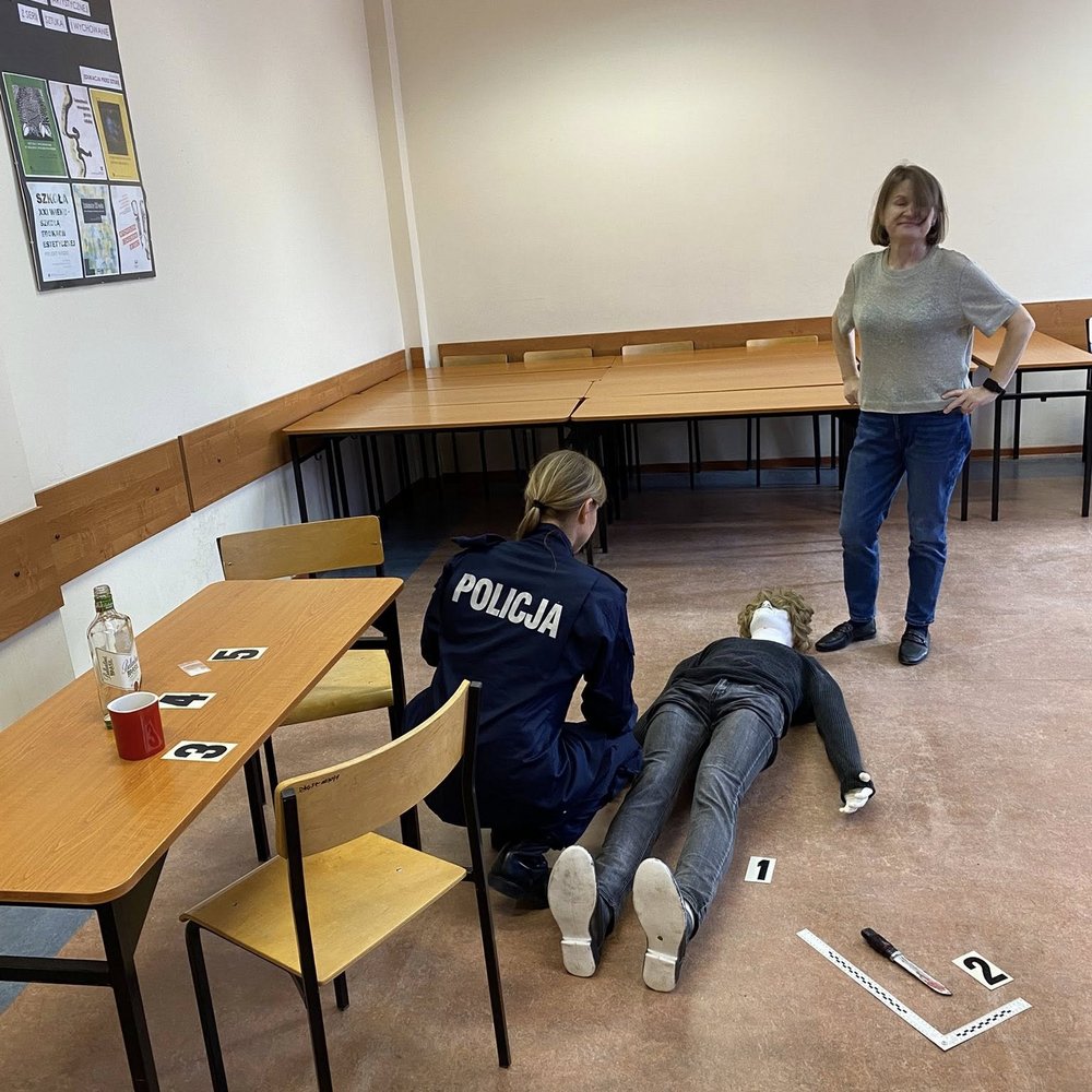 krew, dowody i nauka