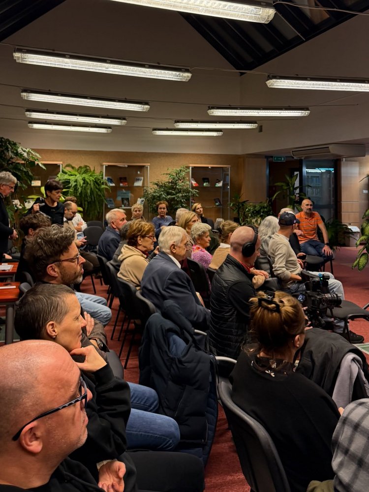 Zdjęcie ze spotkania, publiczność