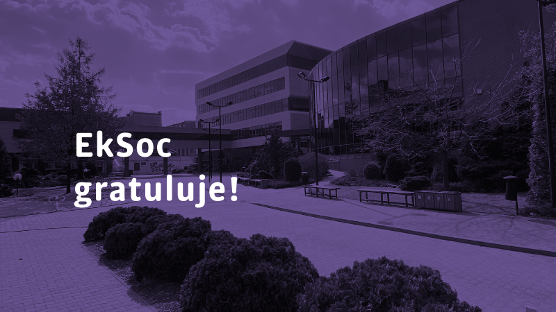 zdjęcie wydziału z napisem gratulacje