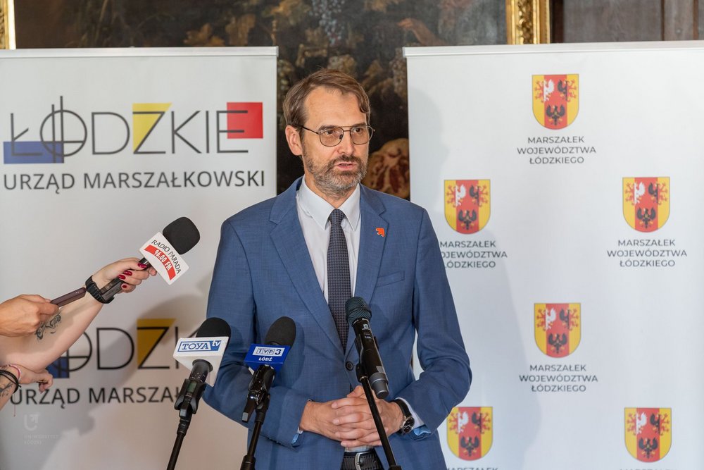 Rektor UŁ, prof. Rafał Matera