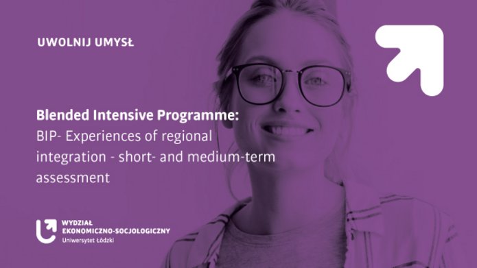 zdięcie uśmiechniętej dziewczyny 