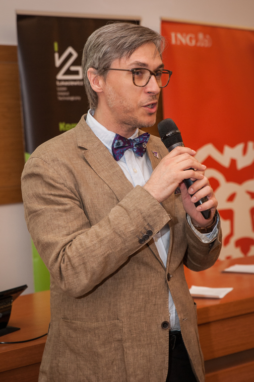 Winners and members of the Jury of the Eksoc StartUP! competition